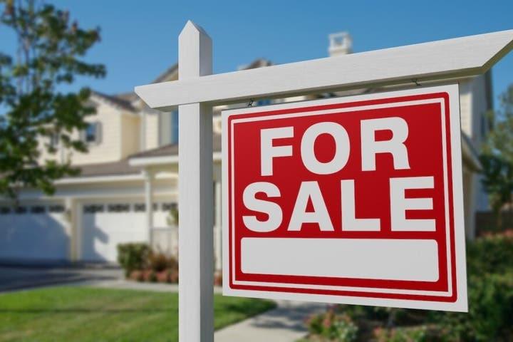 ‘It’s Been On The Market 157 Days…Only Four People Have Looked At It’— Florida Sellers Struggle In Once-Booming Destination: ‘An Effing Mess’